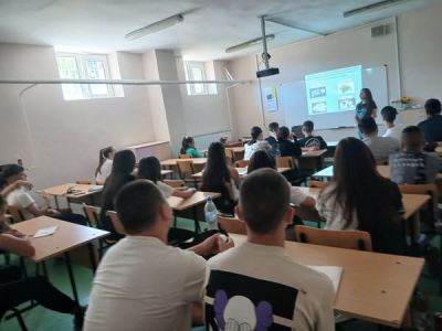 26 юни - Международен ден за борба с употребата и нелегалния трафик на наркотици - СУ Св. Св. Кирил и Методий - Брезница